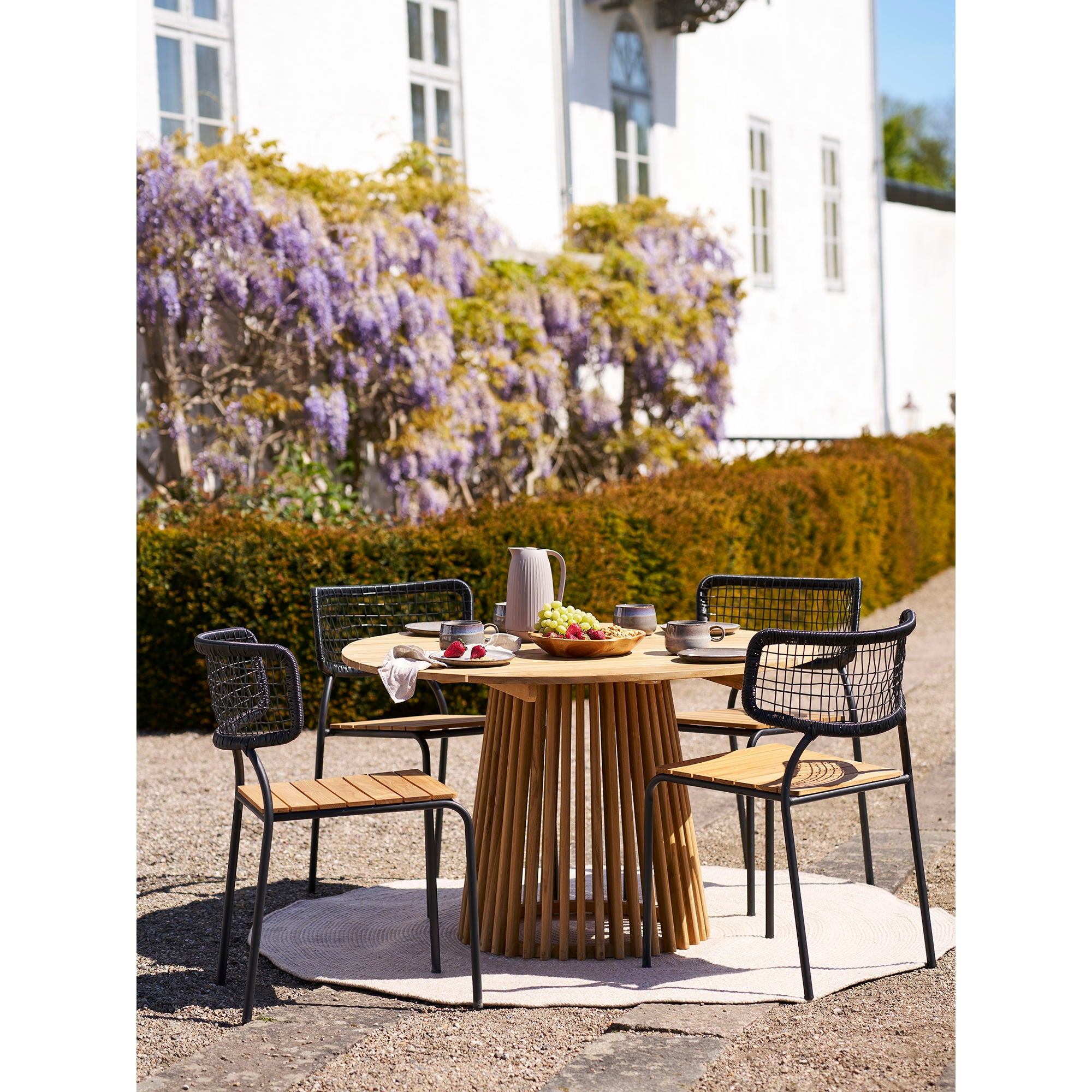 Lorca Esstisch – Ø120 cm, Teak, natur